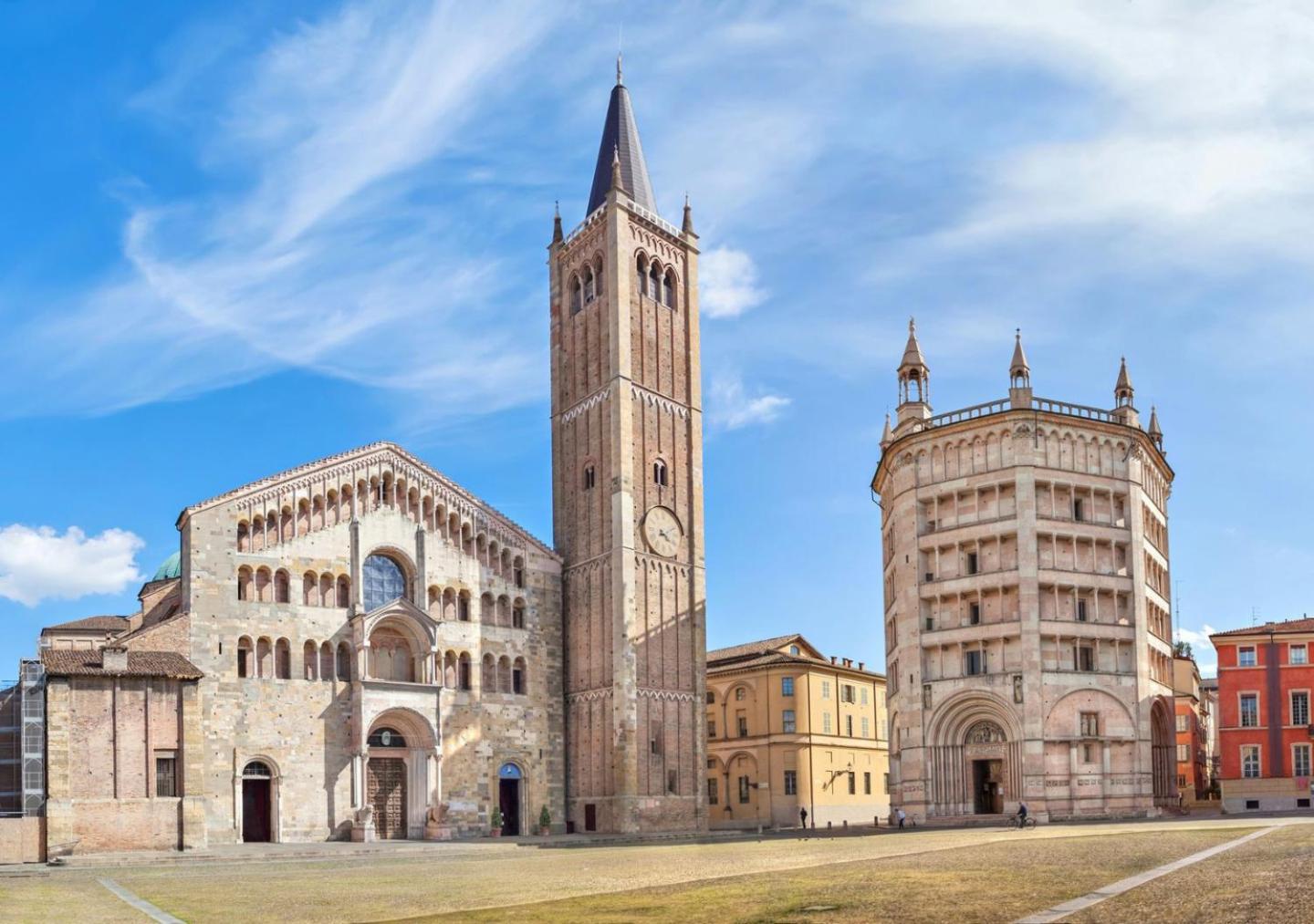 Stazione A 200M - Ampio Appartamento Con Parcheggio Notturno Gratis Parma Exterior photo